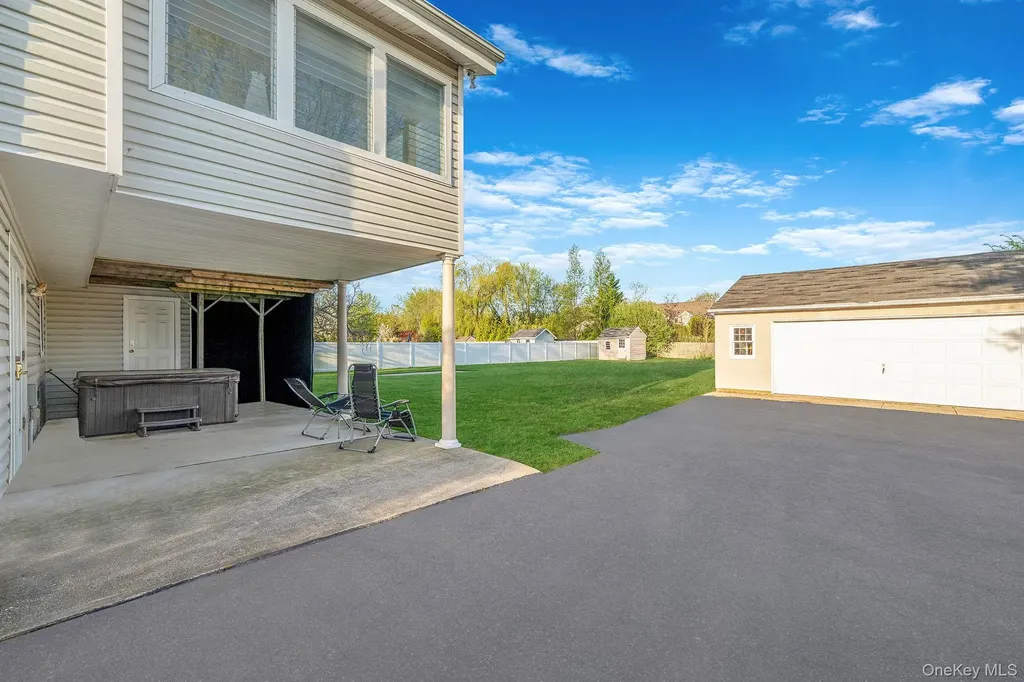 146 Awixa Avenue Bay Shore NY 11706