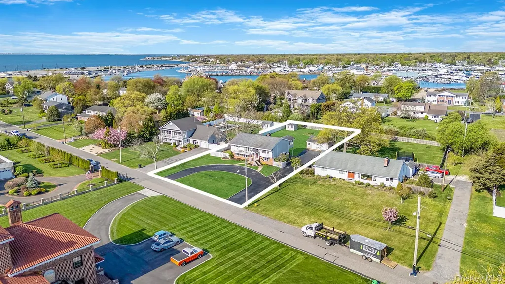146 Awixa Avenue Bay Shore NY 11706