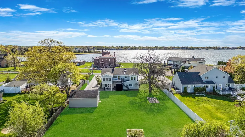 146 Awixa Avenue Bay Shore NY 11706