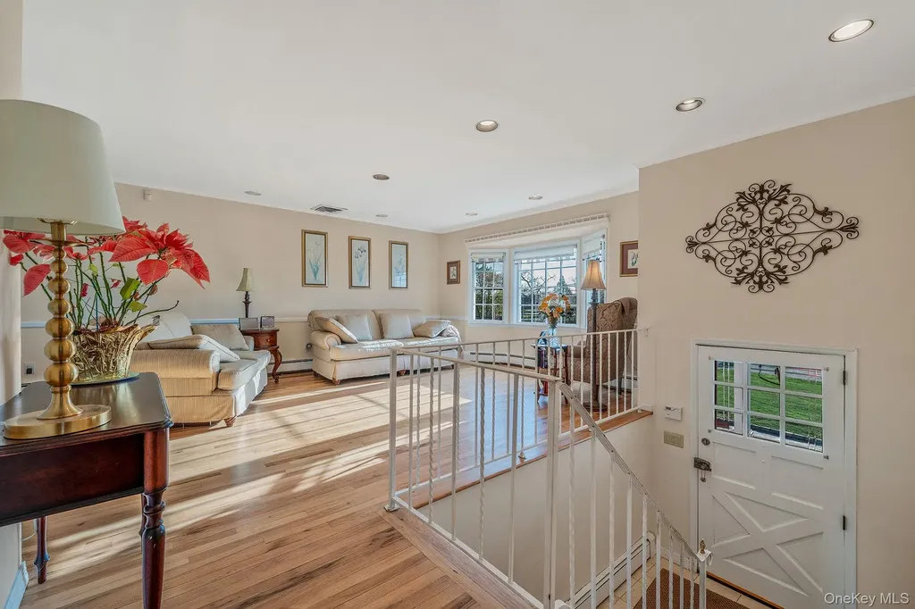 146 Awixa Avenue Bay Shore NY 11706