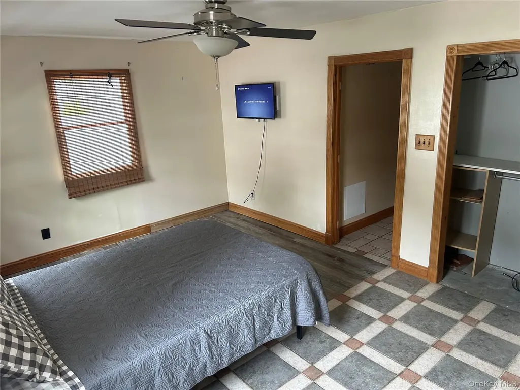 239 Curtin Avenue West Islip NY 11795