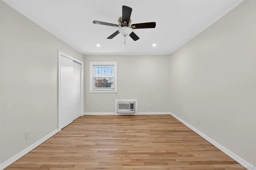 24930 147th Road Rosedale NY 11422