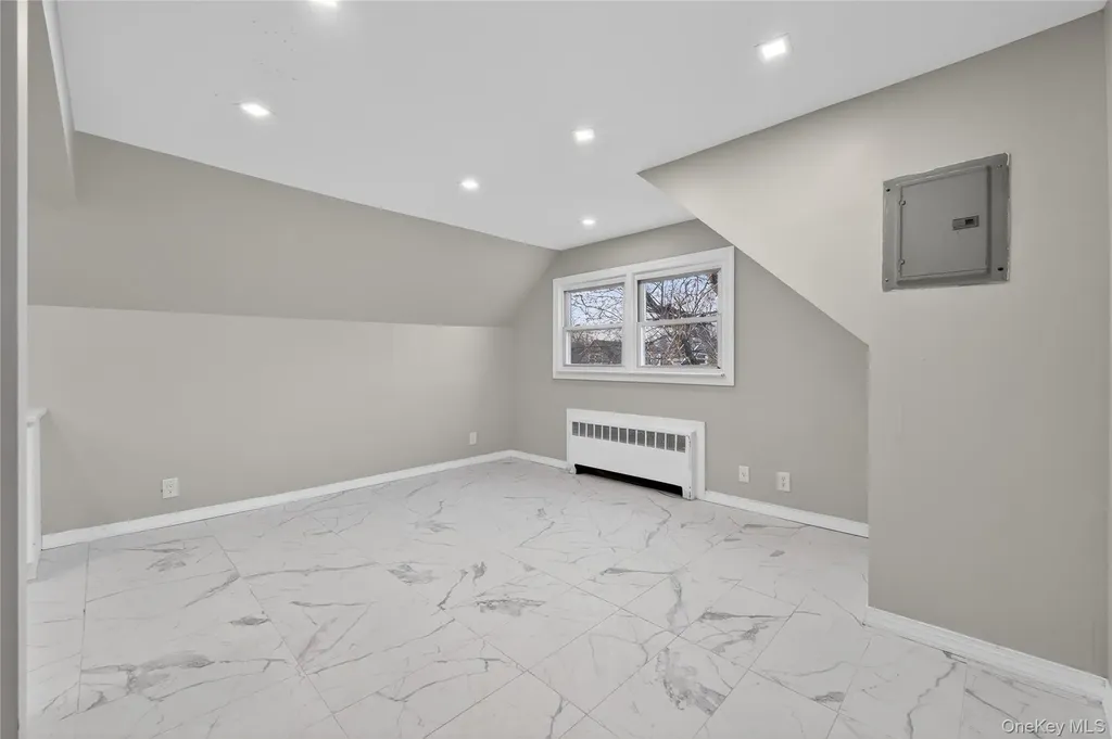24930 147th Road Rosedale NY 11422
