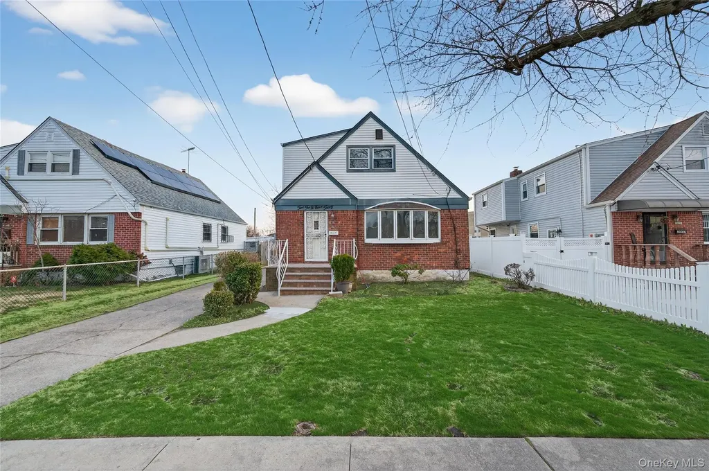 24930 147th Road Rosedale NY 11422