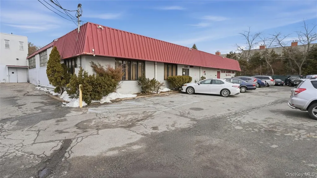 1245 Marconi Boulevard Copiague NY 11726