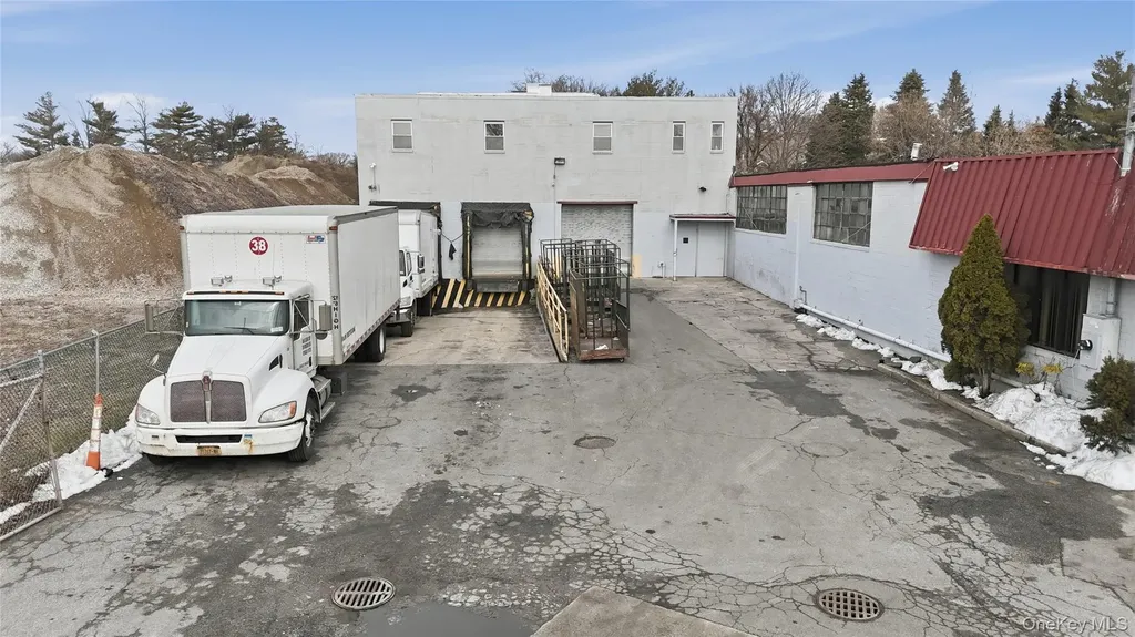 1245 Marconi Boulevard Copiague NY 11726