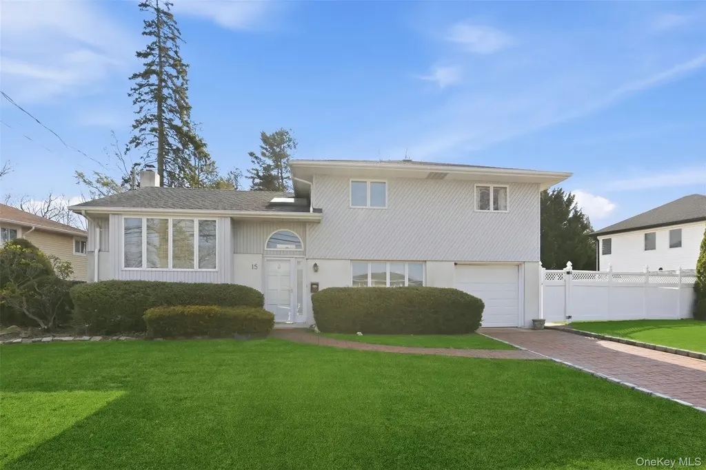15 5th Place Syosset NY 11791