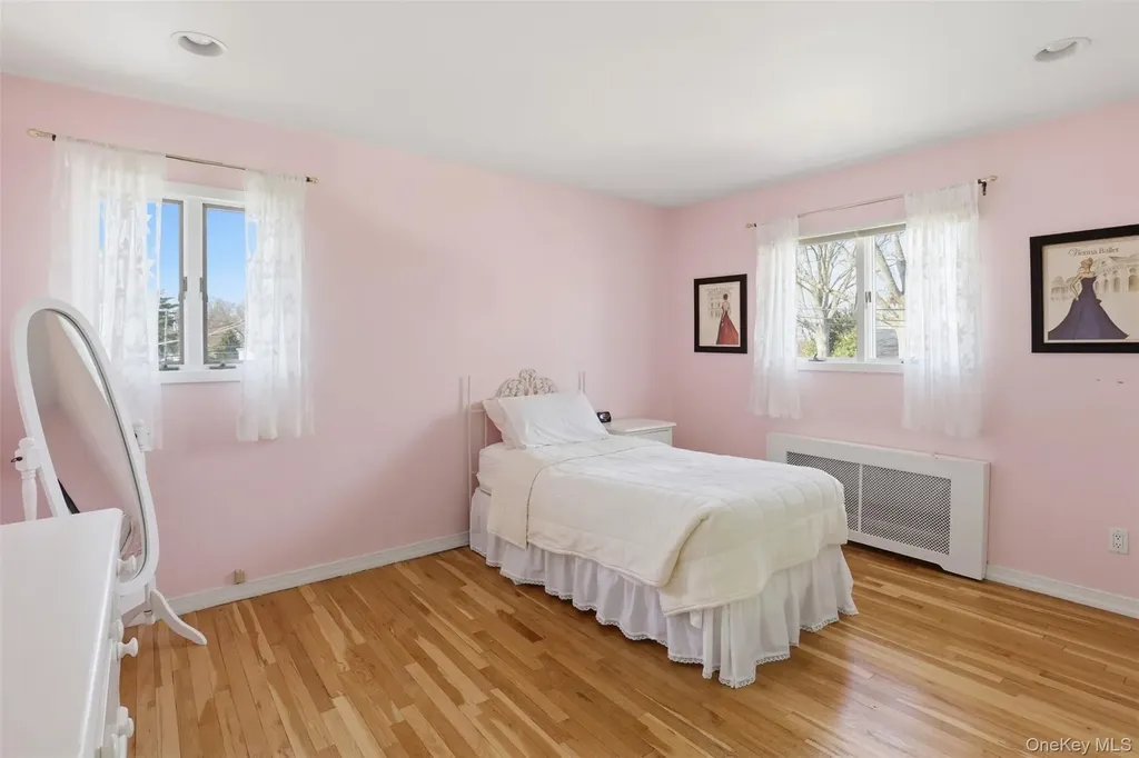 15 5th Place Syosset NY 11791