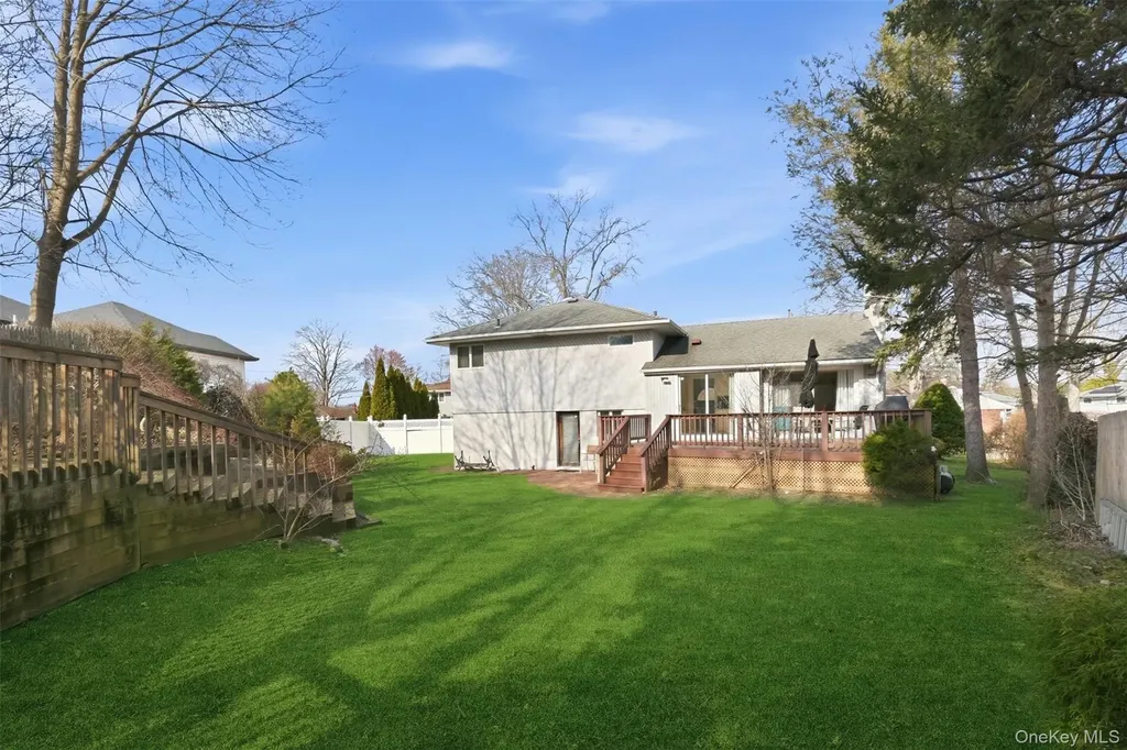 15 5th Place Syosset NY 11791
