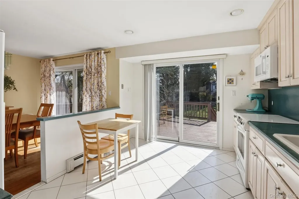 15 5th Place Syosset NY 11791