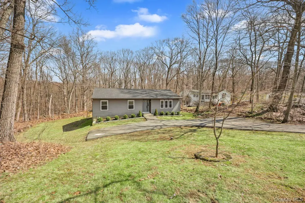 158 Kent Shore Drive Carmel NY 10512