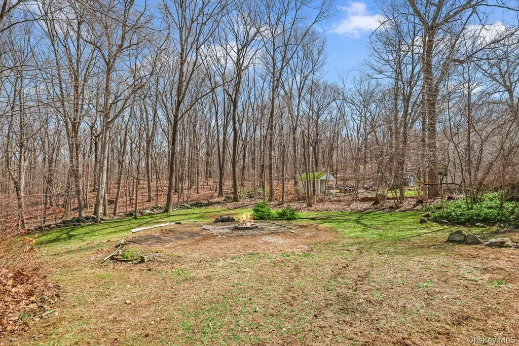 158 Kent Shore Drive Carmel NY 10512