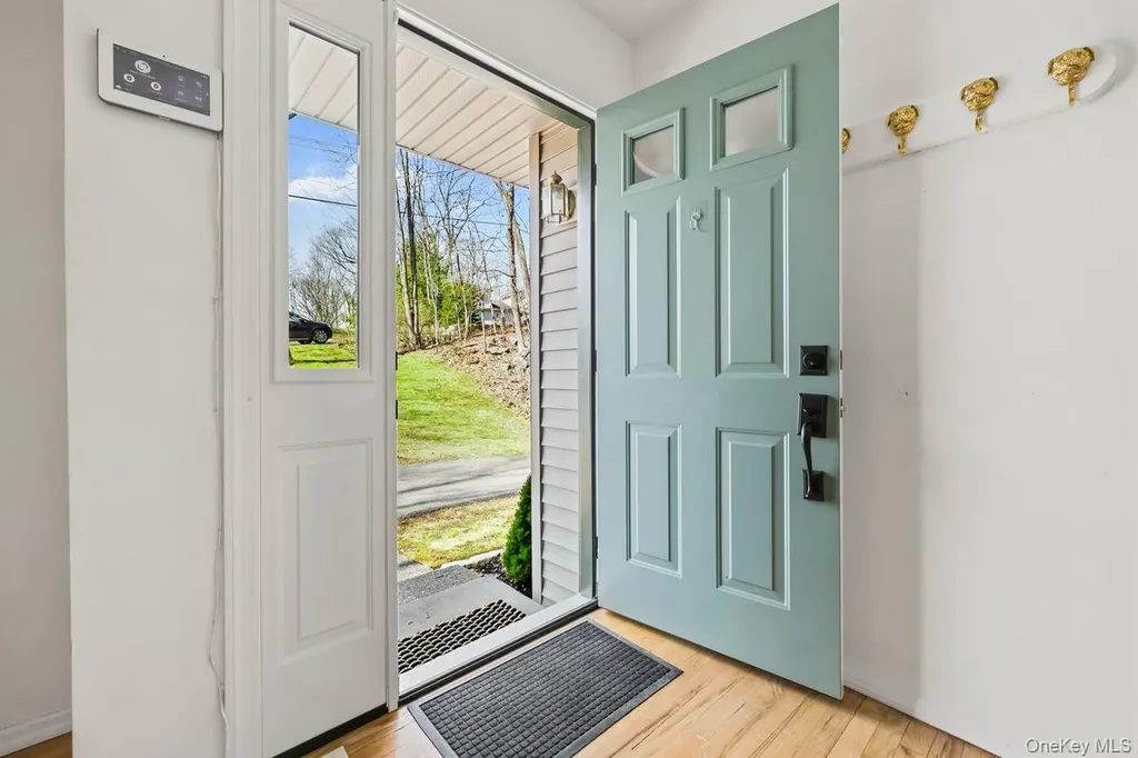 158 Kent Shore Drive Carmel NY 10512