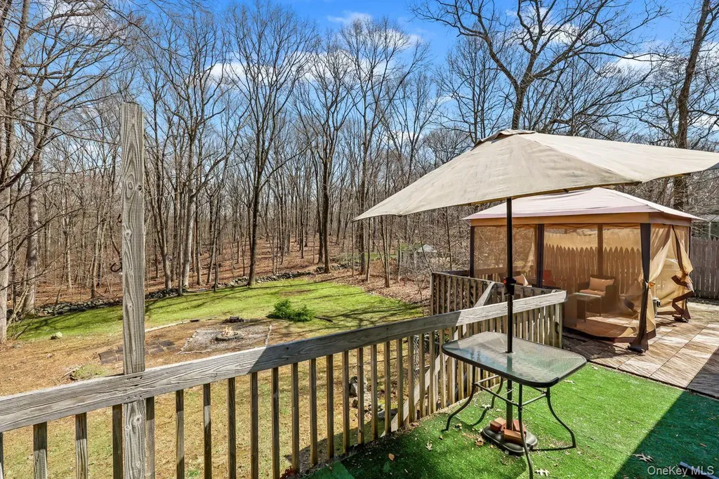 158 Kent Shore Drive Carmel NY 10512