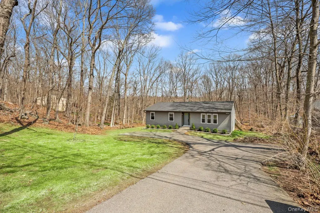 158 Kent Shore Drive Carmel NY 10512