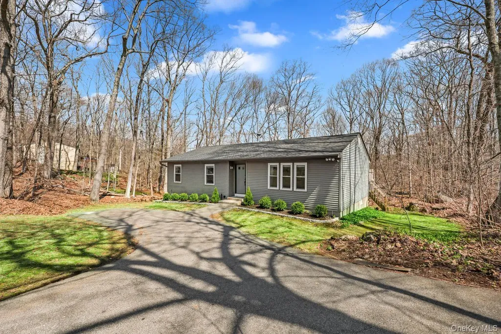 158 Kent Shore Drive Carmel NY 10512