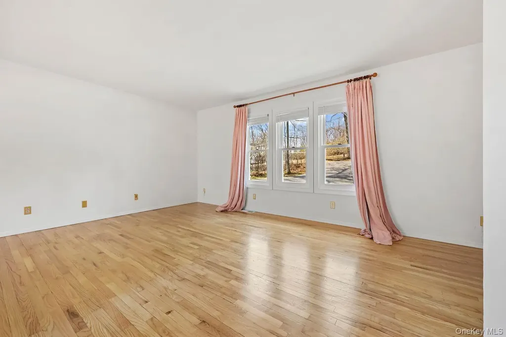 158 Kent Shore Drive Carmel NY 10512