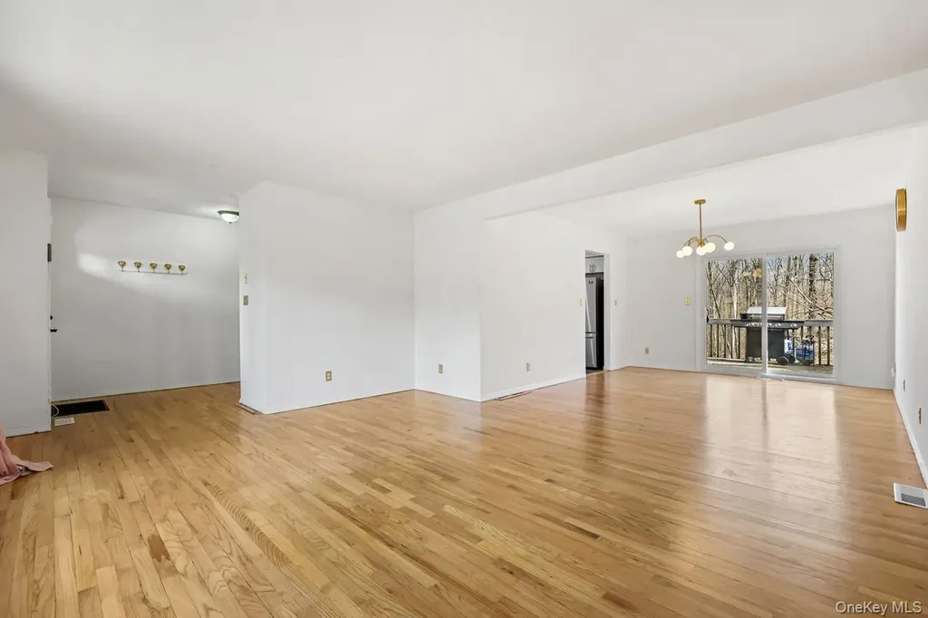 158 Kent Shore Drive Carmel NY 10512