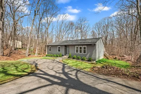 158 Kent Shore Drive Carmel NY 10512