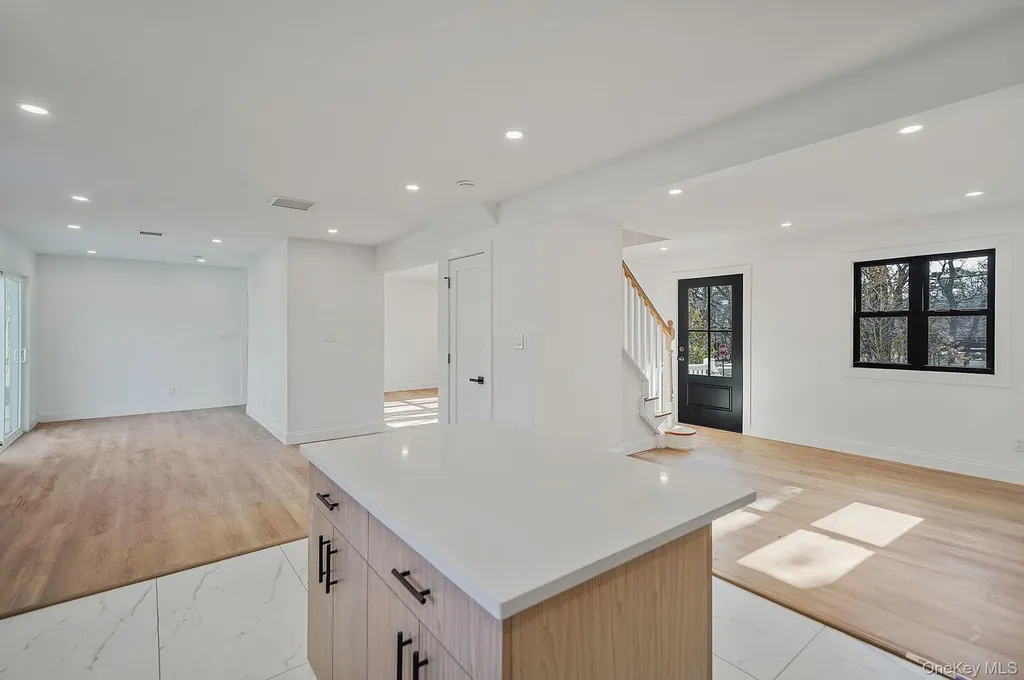 426 Lucerne Avenue Shirley NY 11967
