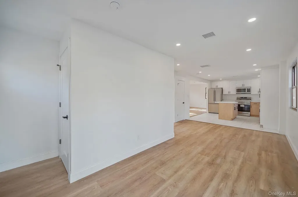 426 Lucerne Avenue Shirley NY 11967