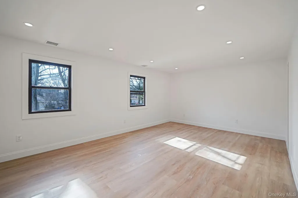 426 Lucerne Avenue Shirley NY 11967