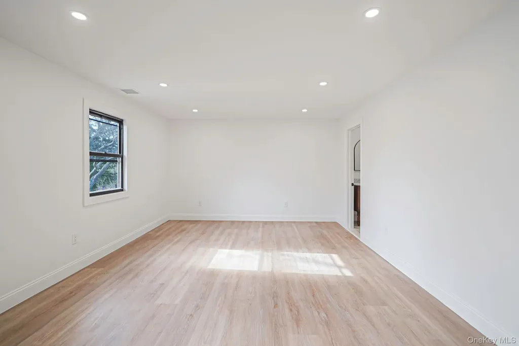 426 Lucerne Avenue Shirley NY 11967