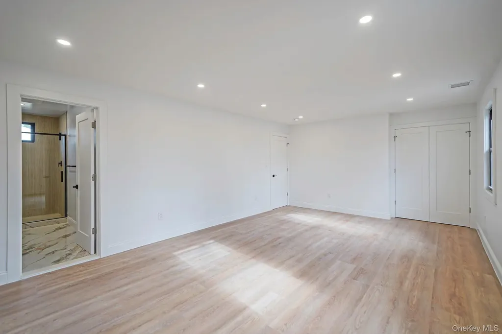 426 Lucerne Avenue Shirley NY 11967
