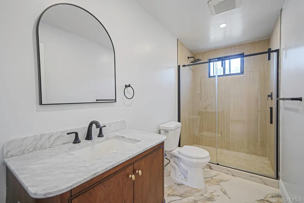 426 Lucerne Avenue Shirley NY 11967
