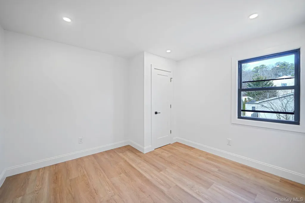 426 Lucerne Avenue Shirley NY 11967