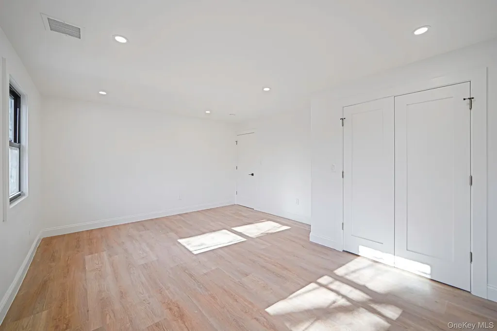426 Lucerne Avenue Shirley NY 11967
