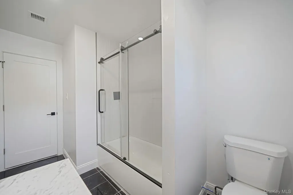 426 Lucerne Avenue Shirley NY 11967