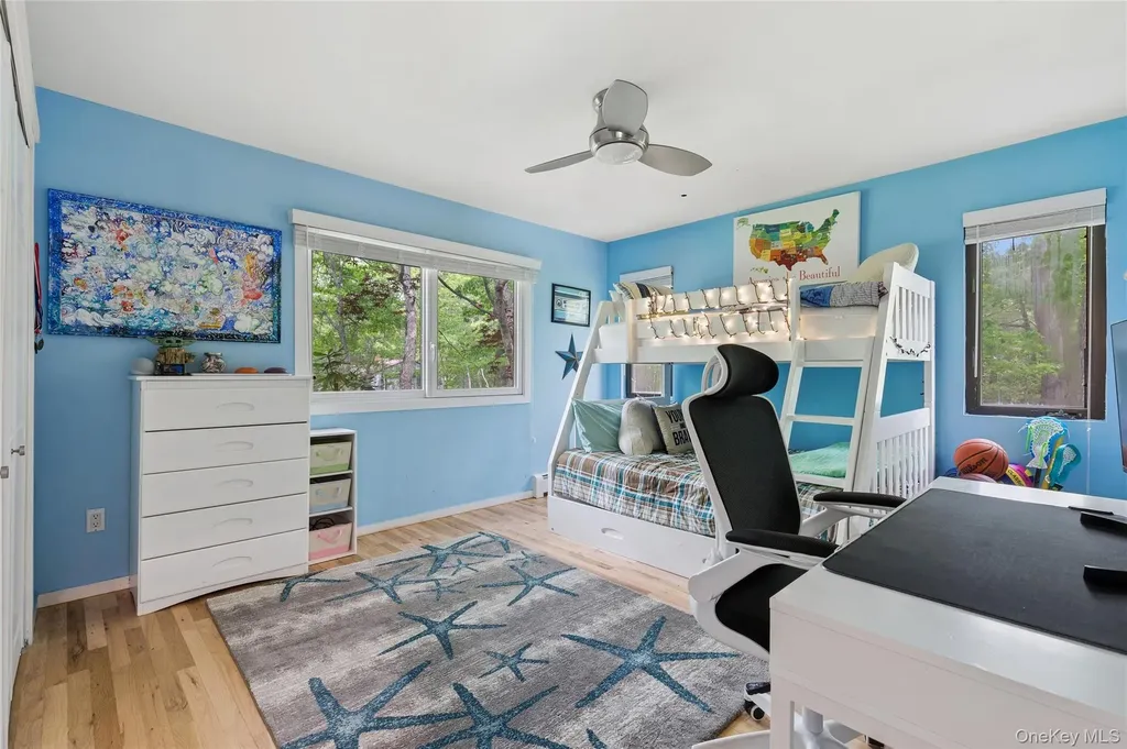 18 Quail Run Hampton Bays NY 11946
