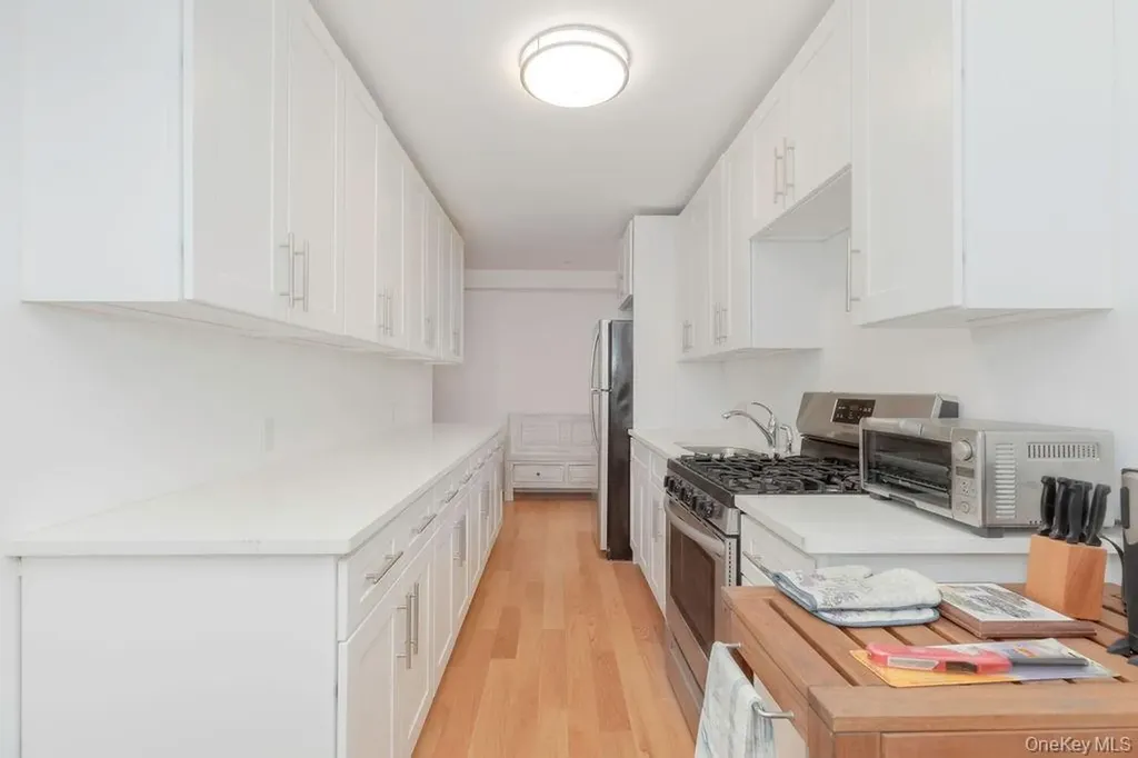 1 Hawley Terrace Yonkers NY 10701
