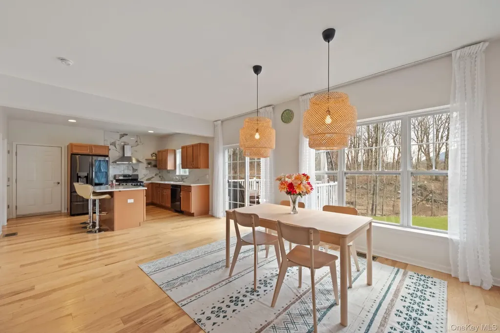 24 Knoll Crest Court Cornwall NY 12518