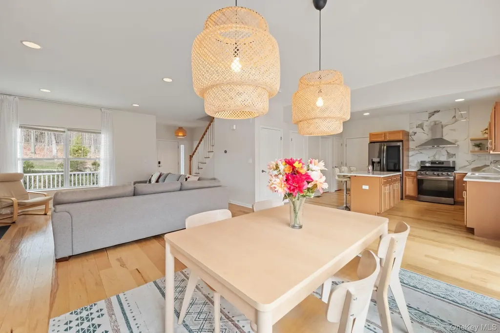 24 Knoll Crest Court Cornwall NY 12518
