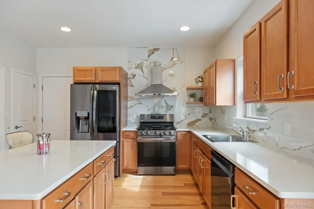 24 Knoll Crest Court Cornwall NY 12518