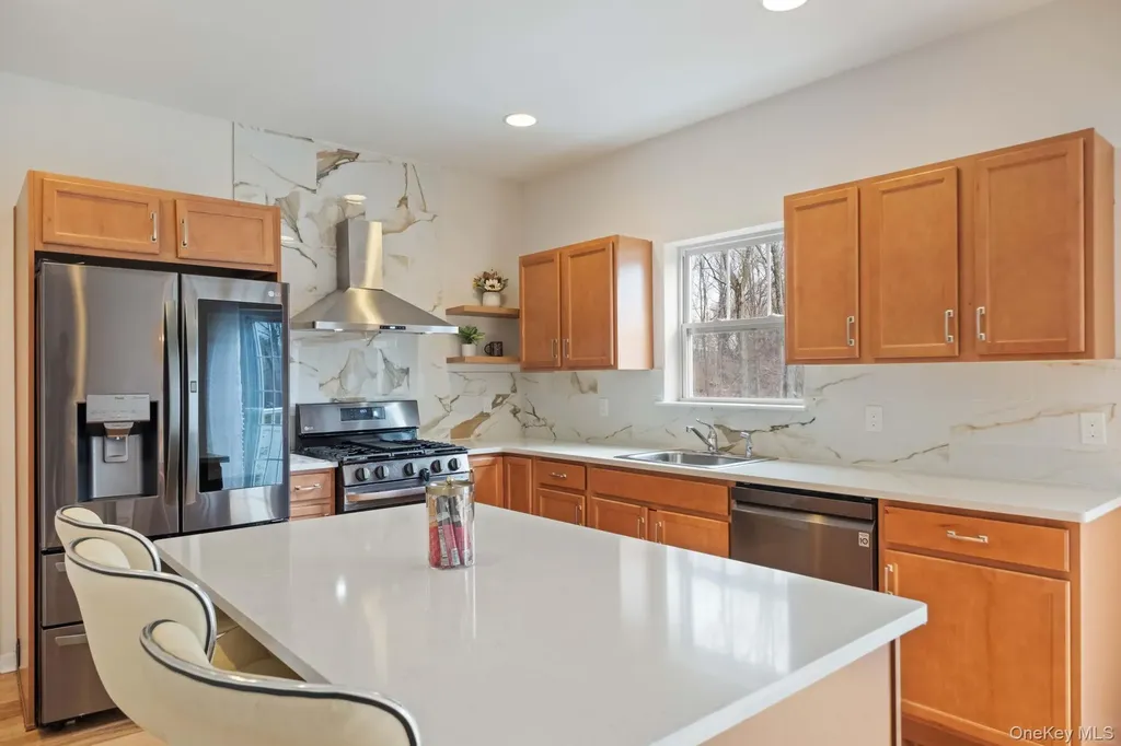 24 Knoll Crest Court Cornwall NY 12518