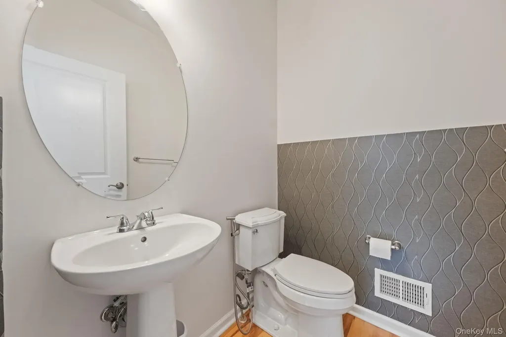 24 Knoll Crest Court Cornwall NY 12518