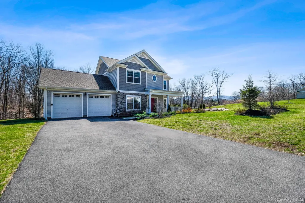 24 Knoll Crest Court Cornwall NY 12518
