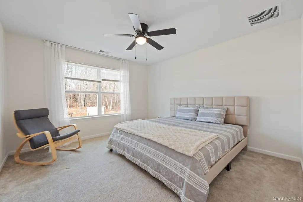 24 Knoll Crest Court Cornwall NY 12518