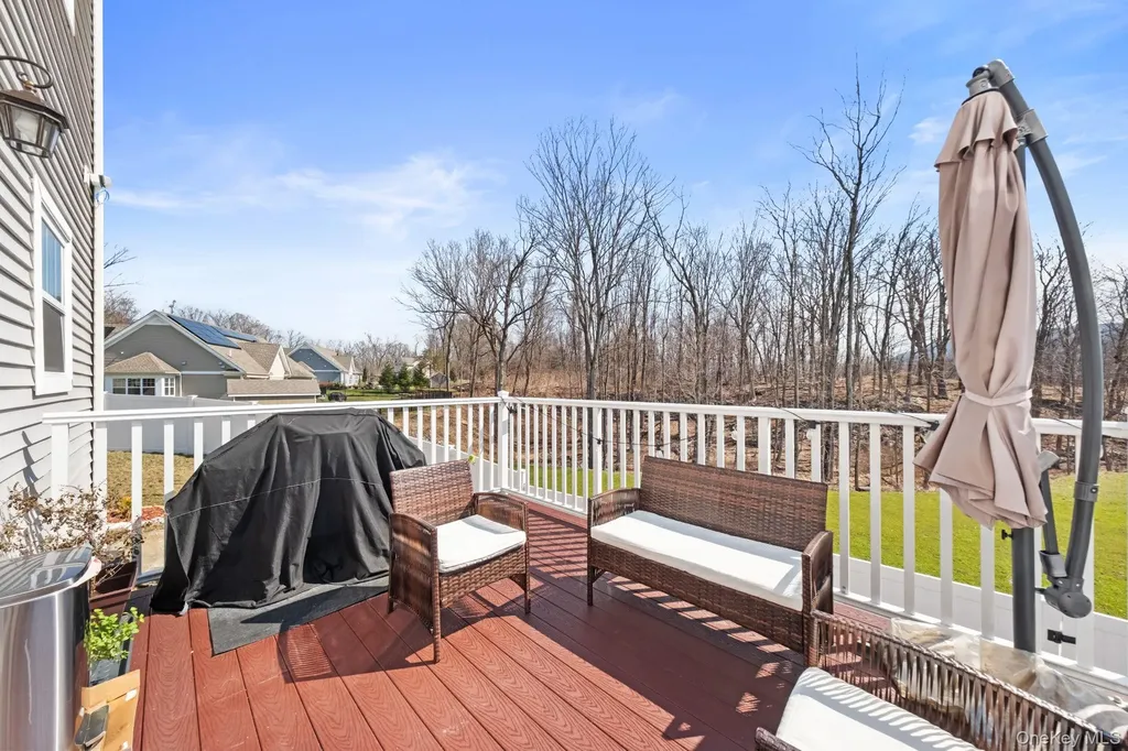 24 Knoll Crest Court Cornwall NY 12518