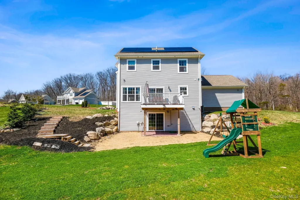24 Knoll Crest Court Cornwall NY 12518