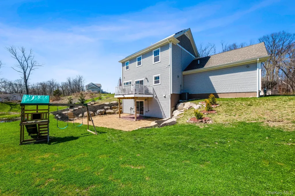 24 Knoll Crest Court Cornwall NY 12518