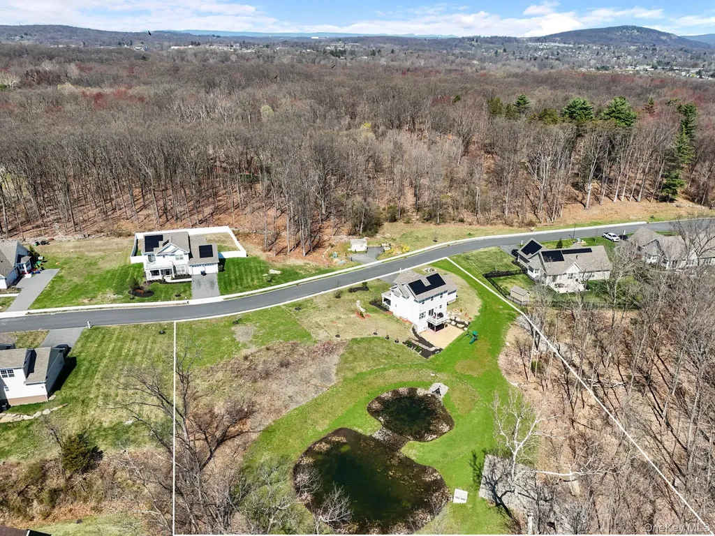 24 Knoll Crest Court Cornwall NY 12518