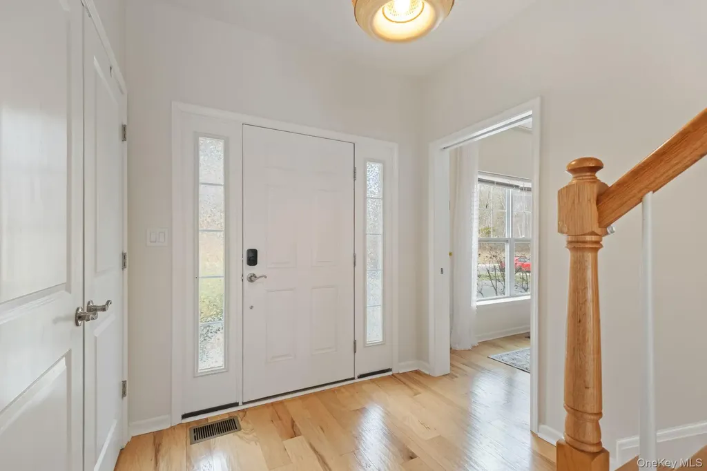 24 Knoll Crest Court Cornwall NY 12518