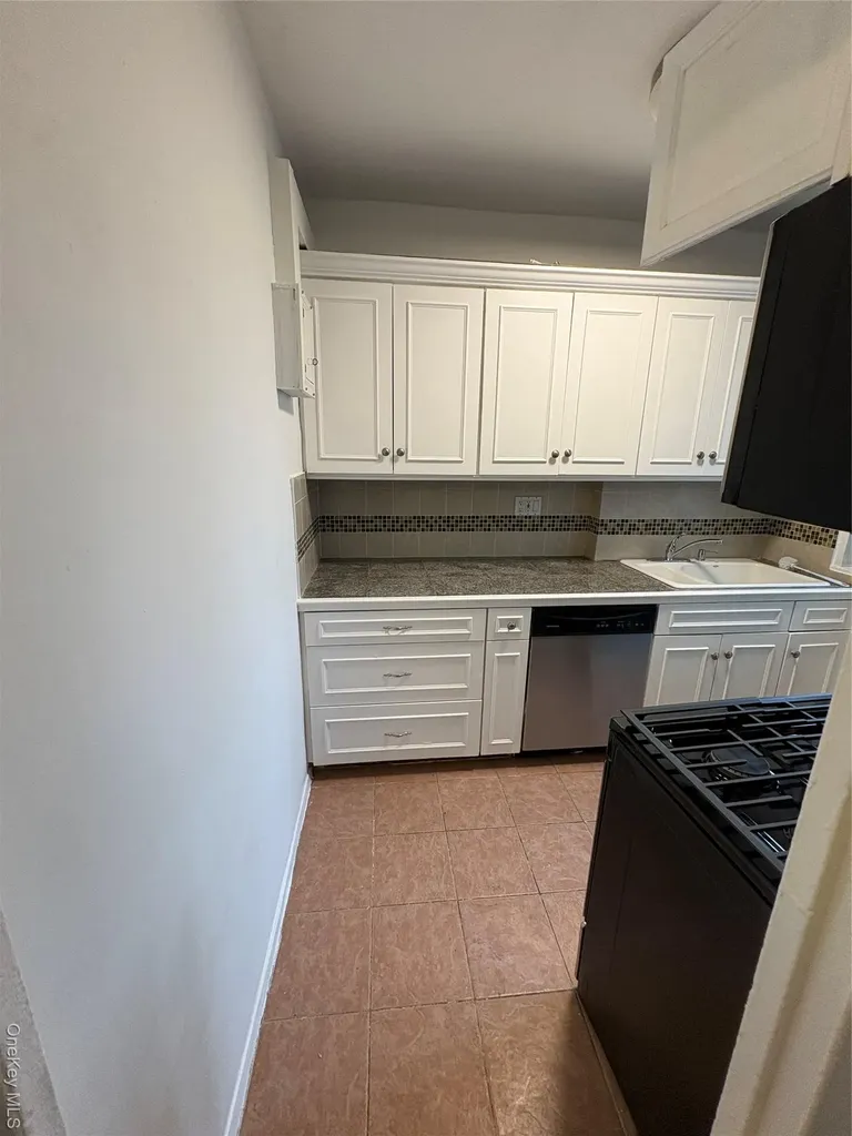 1705 Purdy Street Bronx NY 10462
