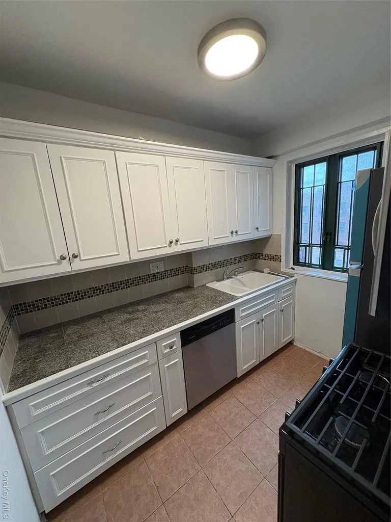 1705 Purdy Street Bronx NY 10462