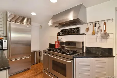 116 Potter Road Scarsdale NY 10583