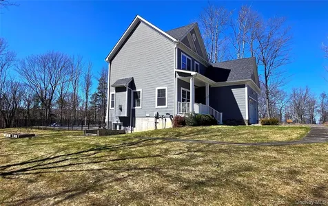 46 Long Hill Road Hopewell Junction NY 12533